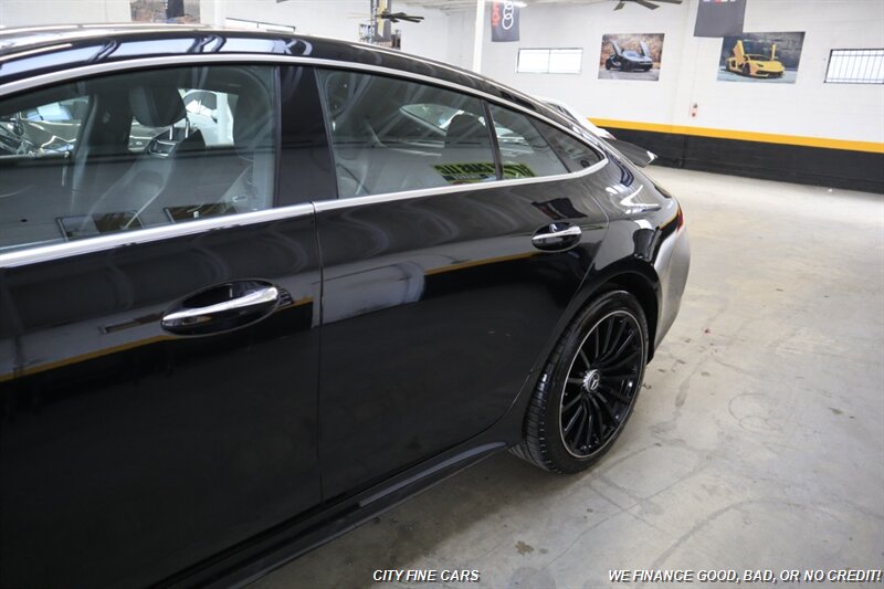 2022 Mercedes-Benz AMG GT 43 - Photo 6 - Panorama City, CA 91402