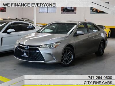 2015 Toyota Camry SE Sedan