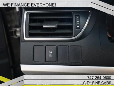 2015 Toyota Camry SE   - Photo 15 - Panorama City, CA 91402
