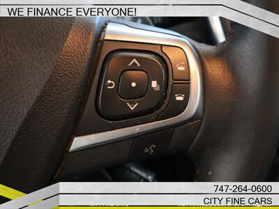 2015 Toyota Camry SE   - Photo 18 - Panorama City, CA 91402