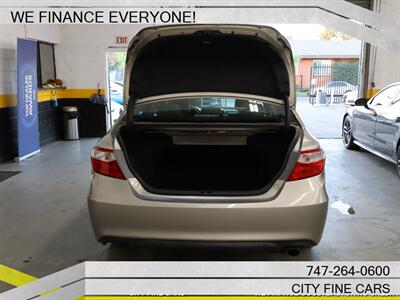 2015 Toyota Camry SE   - Photo 29 - Panorama City, CA 91402