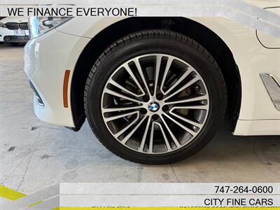 2020 BMW 530e iPerformance   - Photo 4 - Panorama City, CA 91402