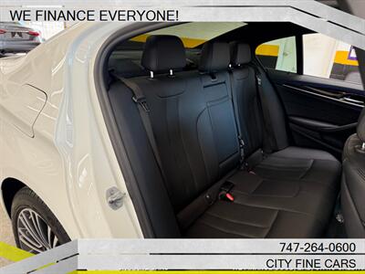 2020 BMW 530e iPerformance   - Photo 30 - Panorama City, CA 91402