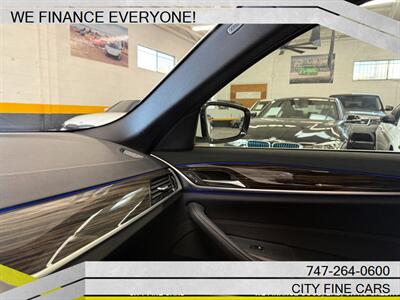 2020 BMW 530e iPerformance   - Photo 24 - Panorama City, CA 91402