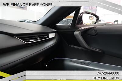 2017 BMW i8   - Photo 27 - Panorama City, CA 91402
