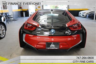 2017 BMW i8   - Photo 8 - Panorama City, CA 91402