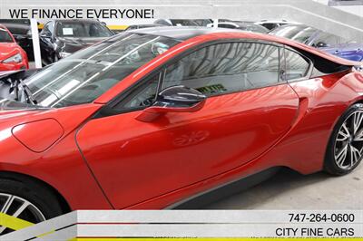 2017 BMW i8   - Photo 5 - Panorama City, CA 91402