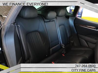 2018 Maserati Levante S   - Photo 32 - Panorama City, CA 91402
