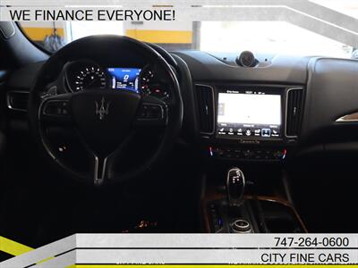 2018 Maserati Levante S   - Photo 14 - Panorama City, CA 91402