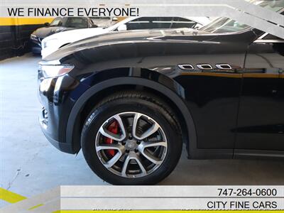 2018 Maserati Levante S   - Photo 3 - Panorama City, CA 91402