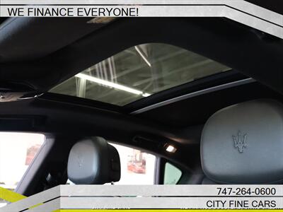 2018 Maserati Levante S   - Photo 27 - Panorama City, CA 91402