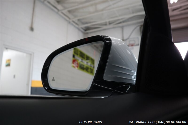 2019 Mercedes-Benz E 300 - Photo 26 - Panorama City, CA 91402