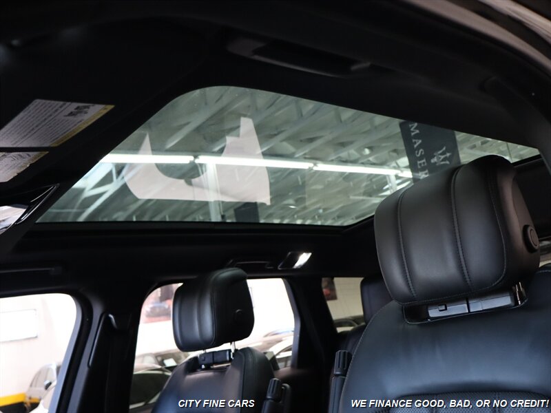 2019 Land Rover Range Rover Sport HSE photo 28
