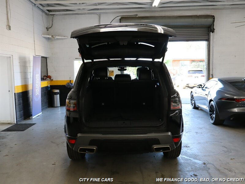 2019 Land Rover Range Rover Sport HSE photo 32