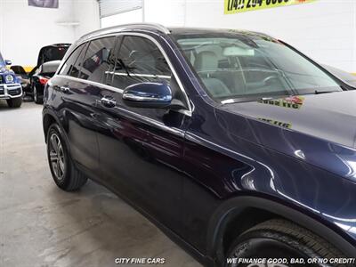 2019 Mercedes-Benz GLC GLC 300 4MATIC   - Photo 11 - Panorama City, CA 91402
