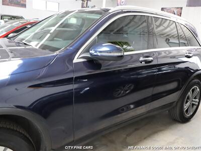2019 Mercedes-Benz GLC GLC 300 4MATIC   - Photo 5 - Panorama City, CA 91402