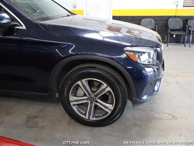 2019 Mercedes-Benz GLC GLC 300 4MATIC   - Photo 12 - Panorama City, CA 91402