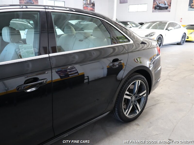 2017 Audi A4 2.0T Quattro Premium photo 4