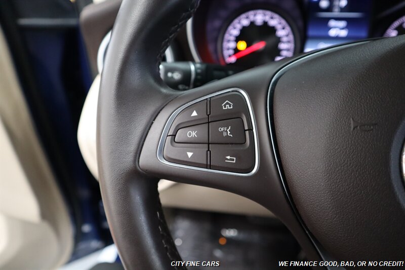 2017 Mercedes-Benz GLC GLC 300 - Photo 16 - Panorama City, CA 91402