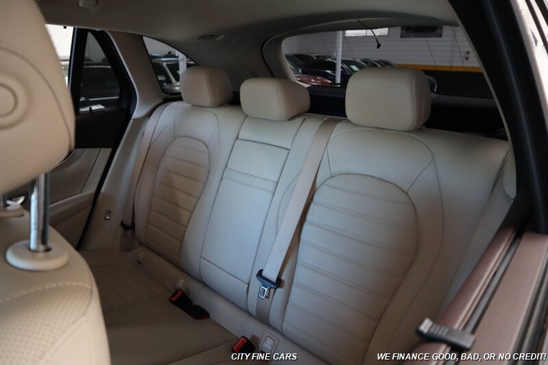 2017 Mercedes-Benz GLC GLC 300 - Photo 30 - Panorama City, CA 91402