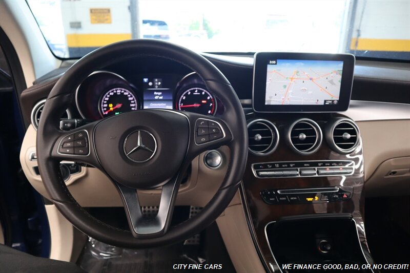 2017 Mercedes-Benz GLC GLC 300 - Photo 14 - Panorama City, CA 91402