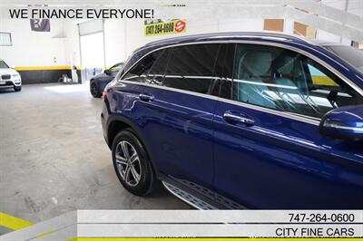 2017 Mercedes-Benz GLC GLC 300 - Photo 10 - Panorama City, CA 91402