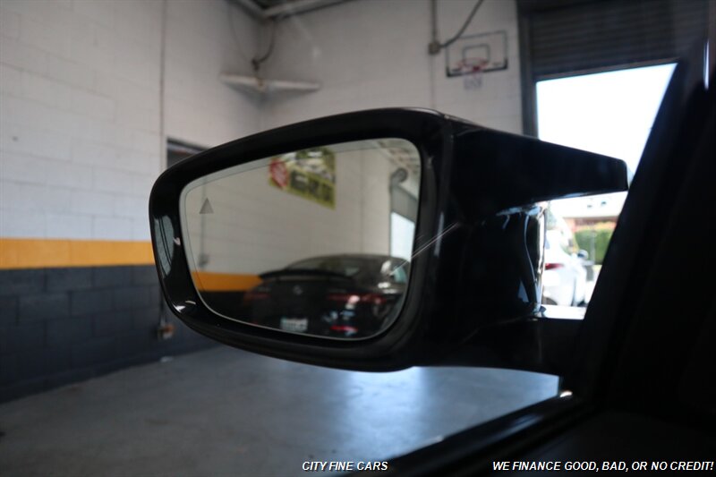 2022 BMW M4 Competition - Photo 29 - Panorama City, CA 91402
