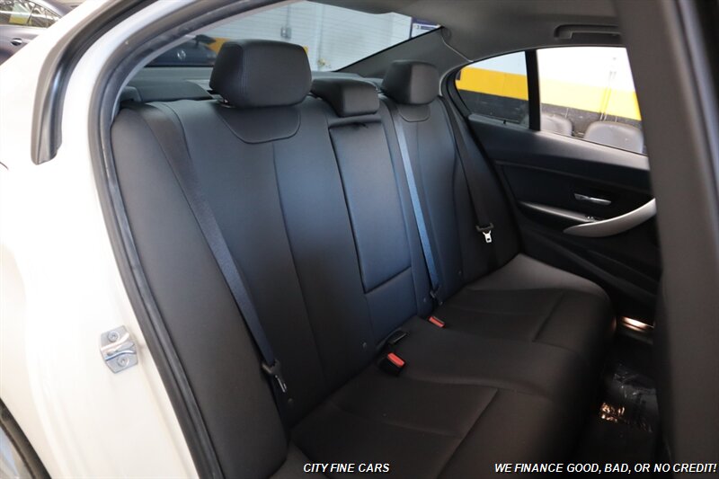 2017 BMW 320i - Photo 27 - Panorama City, CA 91402