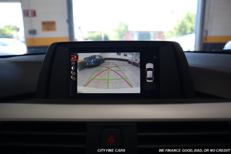 2017 BMW 320i - Photo 18 - Panorama City, CA 91402