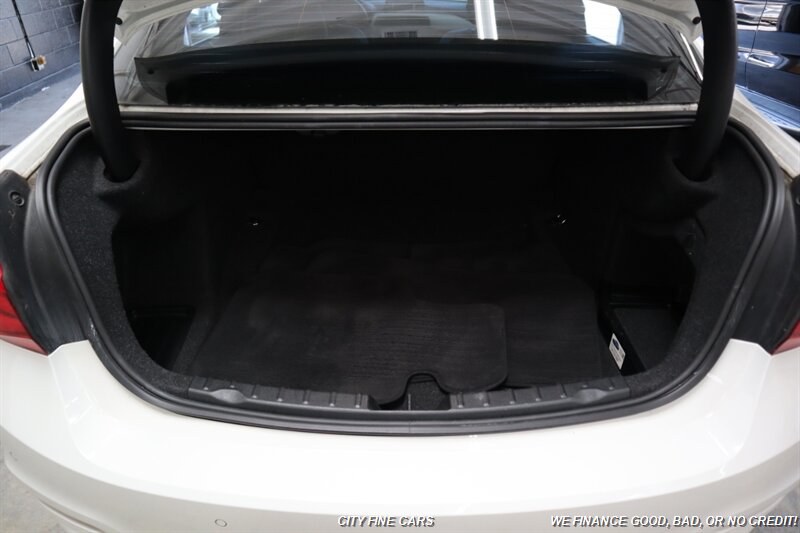 2017 BMW 320i - Photo 25 - Panorama City, CA 91402