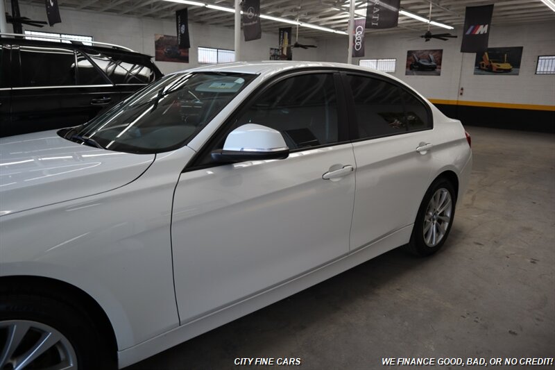 2017 BMW 320i - Photo 4 - Panorama City, CA 91402