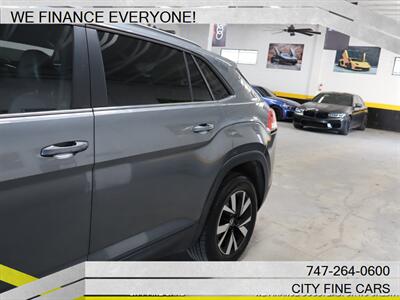 2020 Volkswagen Atlas Cross Sport 2.0T SE 4Motion   - Photo 5 - Panorama City, CA 91402