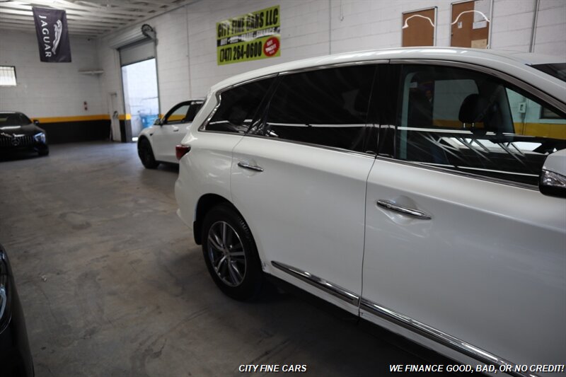 2020 INFINITI QX60 Pure - Photo 10 - Panorama City, CA 91402
