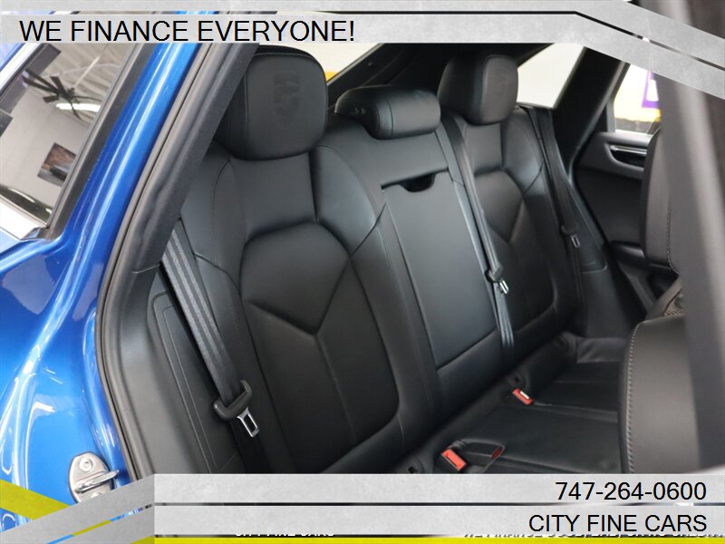 2016 Porsche Macan S photo 64