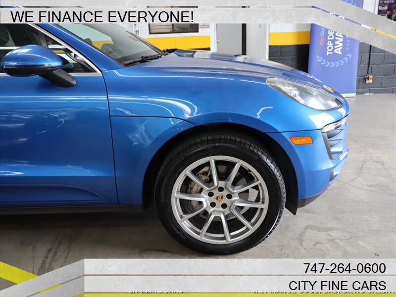 2016 Porsche Macan S photo 42