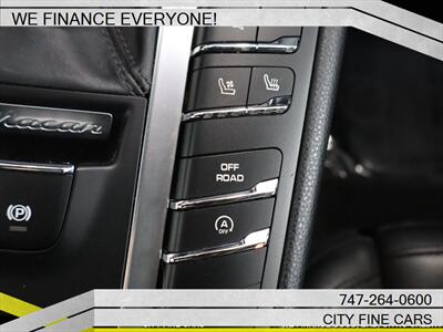 2016 Porsche Macan S   - Photo 27 - Panorama City, CA 91402