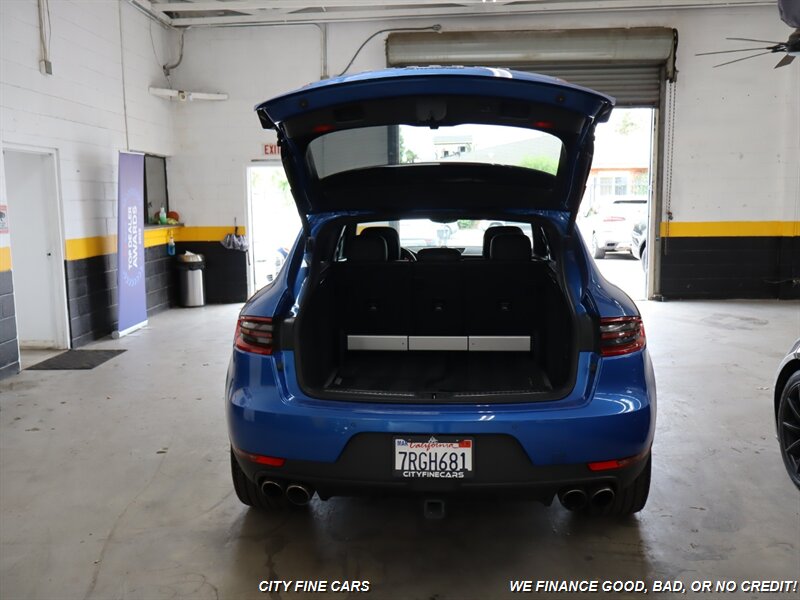 2016 Porsche Macan S photo 30