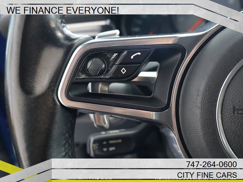 2016 Porsche Macan S photo 47