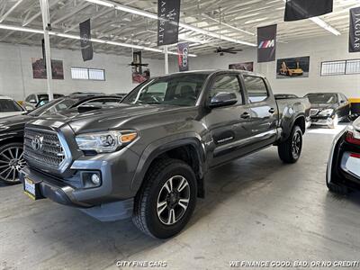 2017 Toyota Tacoma TRD Sport   - Photo 2 - Panorama City, CA 91402