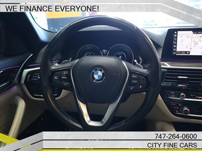 2019 BMW 530e iPerformance   - Photo 16 - Panorama City, CA 91402