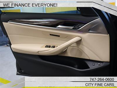 2019 BMW 530e iPerformance   - Photo 27 - Panorama City, CA 91402