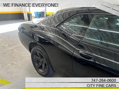 2014 Dodge Challenger SXT   - Photo 9 - Panorama City, CA 91402