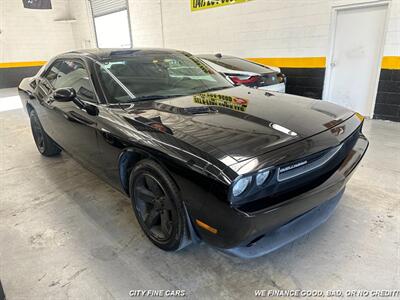 2014 Dodge Challenger SXT   - Photo 12 - Panorama City, CA 91402