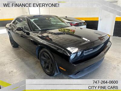 2014 Dodge Challenger SXT   - Photo 12 - Panorama City, CA 91402