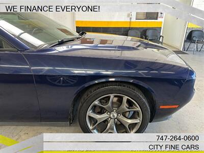 2017 Dodge Challenger SXT   - Photo 12 - Panorama City, CA 91402