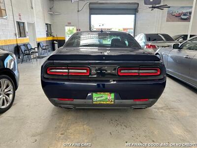 2017 Dodge Challenger SXT   - Photo 8 - Panorama City, CA 91402