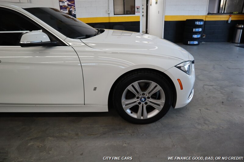 2017 BMW 3 Series 330e iPerformance - Photo 11 - Panorama City, CA 91402