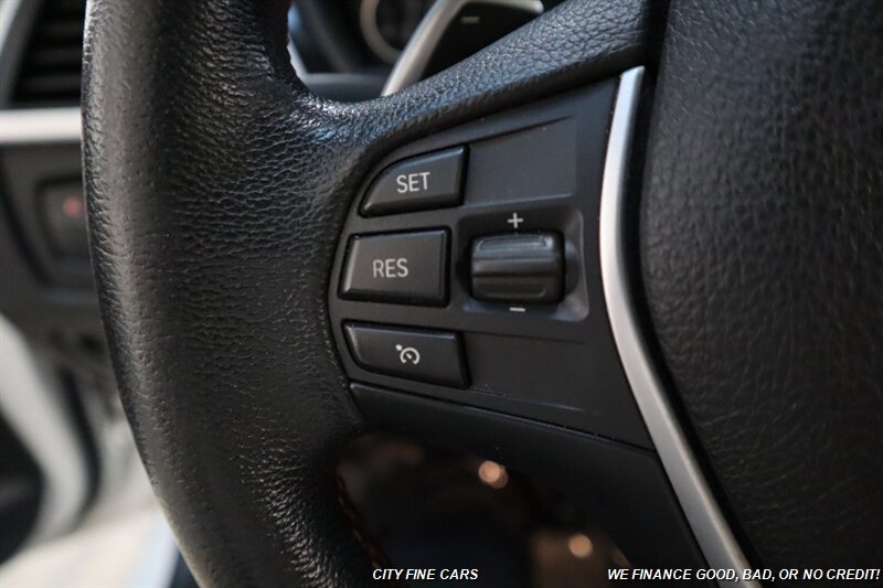 2017 BMW 3 Series 330e iPerformance - Photo 14 - Panorama City, CA 91402