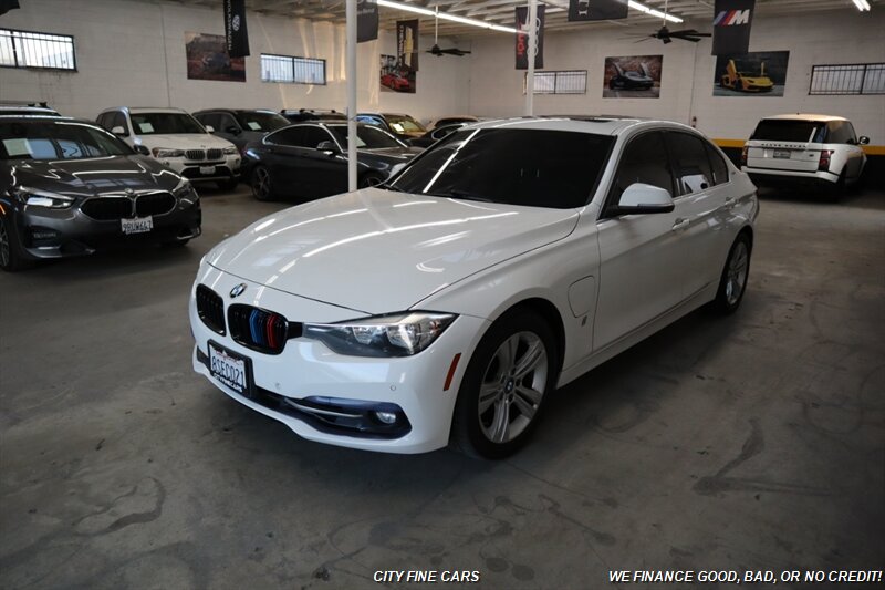 2017 BMW 3 Series 330e iPerformance - Photo 2 - Panorama City, CA 91402