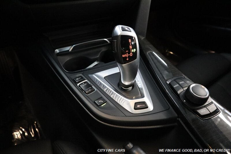 2017 BMW 3 Series 330e iPerformance - Photo 19 - Panorama City, CA 91402